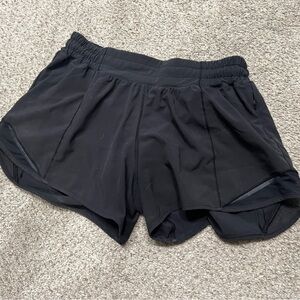 Lululemon hotty hot shorts 4 inch